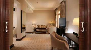 Two Bedroom Deluxe Suite (95 m²)