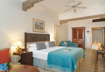 Junior Suite Pool View