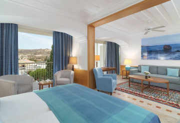 Executive Suite Side Sea View