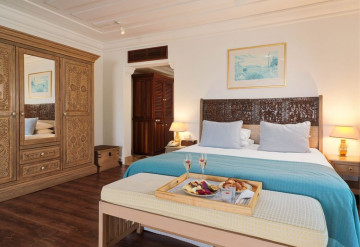 Executive Suite Sea View Main Building