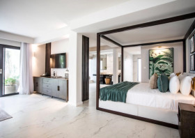 Senior Suite (74 m² interiér + 10 m² exteriér)