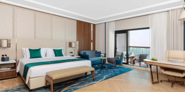 Luxury Family Palm Sea View Room