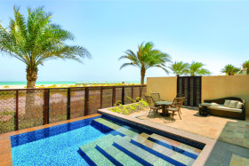 One Bedroom Beach View Villa with Plunge Pool (120 m²)