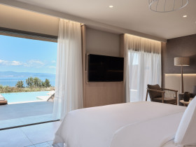 One Bedroom Panoramic Suite Sea View Private Pool & Hot Tub