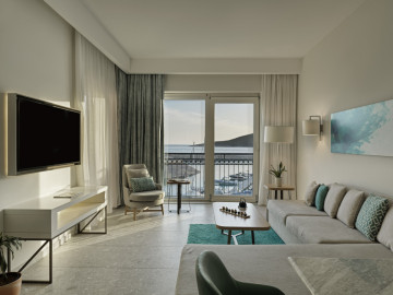 Grand Deluxe Corner Suite (110 m2)