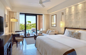 Infinity Guest Room Garden View – Private Pool (43 m2)