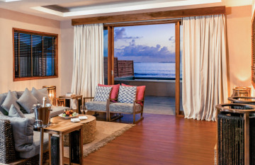 Water Suite with Pool