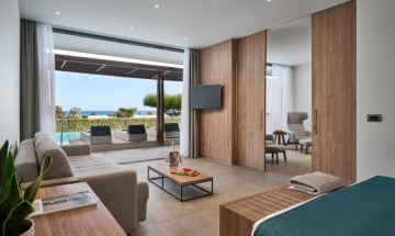 Two-Bedroom Suite Private Pool Sea View (80 m²)