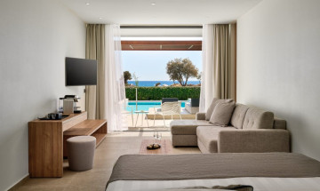 Junior Suite Private Pool Beachfront (40 m²)