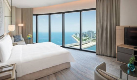 One Bedroom Sea View Suite (81 m2)