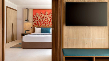 Preferred Club Family Suite - King Bed (Family)