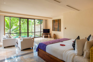 Family Duplex Pool Villa