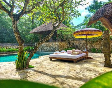 Luxury Partial Ocean View Villa with Pool (200 - 400 m²)