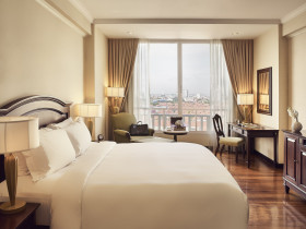 Superior Room, 1 King Bed