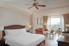 Luxury Room, 1 King Bed, Balcony