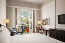 State Room King Pool View