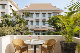 Balcony Suite King Bed