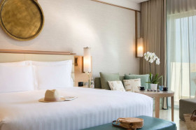 Two Bedroom Ocean Family Club Room (92-112 m2)