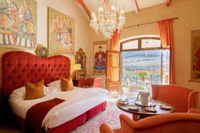 Luxury Suite (90 m²)