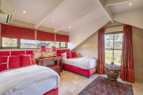 One-Bedroom Vineyard Suite with Loft (94 m²)