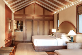 Deluxe Sunset Villa with Pool (62 m2)