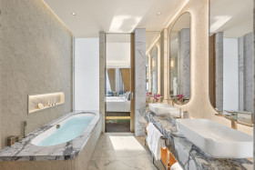 Deluxe Sea View Room