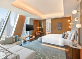 Premier Downtown View Room