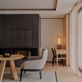 Deluxe Room (47-60 m2)