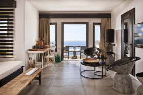 Majestic Retreat Sea View