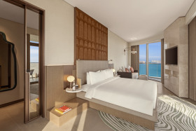 Collection Corner Suite