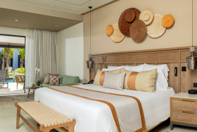 Junior Suite Swim Out