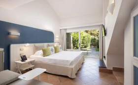 Family Pool Room (40 m²)