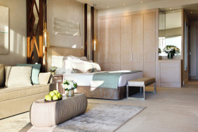 Family room private garden