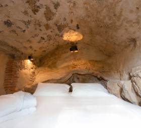 Mico Hamlet: The Troglodyte