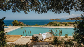 Infinity Lagoon Suite with Private Pool (45 m2)