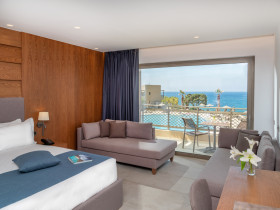 Luxury Family Room Open Plan Sea View