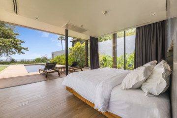 One Bedroom Beachfront Pool Villa