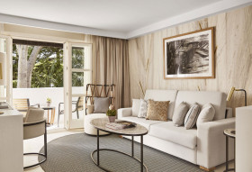 Deluxe Garden (65m²)