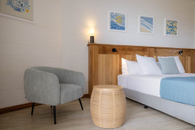 Deluxe Room Partial Lagoon View (28 m²)