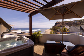 Senior Suite Partial Lagoon View (53 m²)