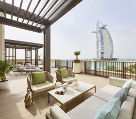 Two Bedroom Burj View Family Suite (186 m² + 94 m² terasa)