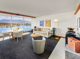 Signature Harbour View Suite King