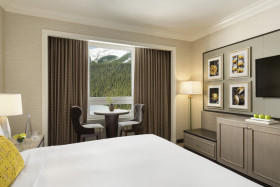 Fairmont Mountain View (King / 2 Queens)