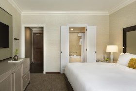 Fairmont (King / 2 Queens)