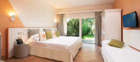 Pool Plus Room (25 m²)