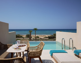 Family Suite With Private Pool (50 m²)