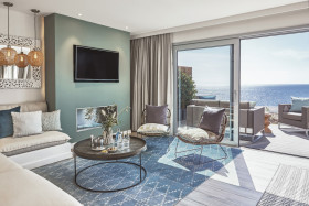 Cliff Suite Sea View Duplex (74 m2)