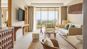 Two Bedroom Grand Pine View Suite (119 – 121 m²)