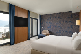 Superior Room with 1 Double Bed