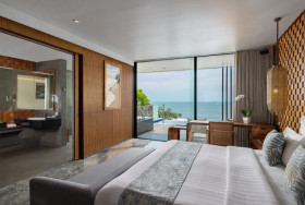 Ocean Front Pool Suite